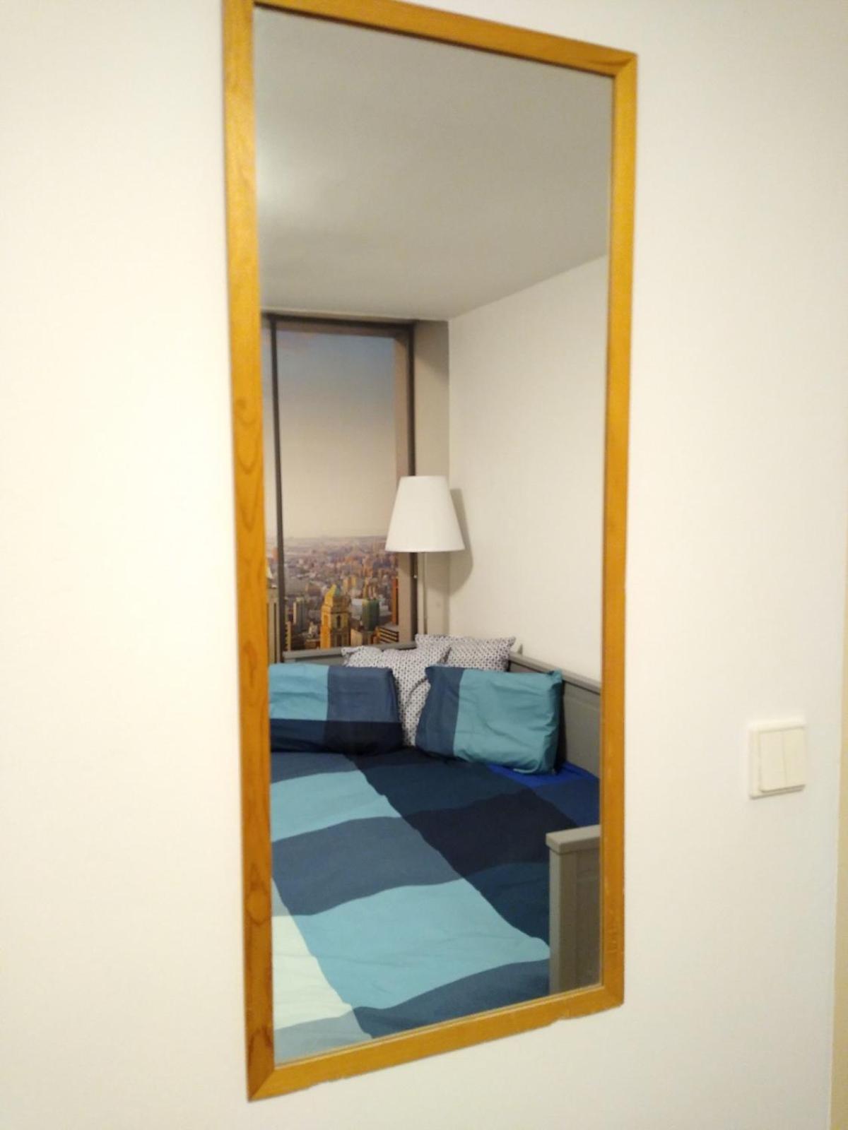 Basic Underground Apartments Next To The Center - Best Tram Line, Cool Local Area プラハ エクステリア 写真